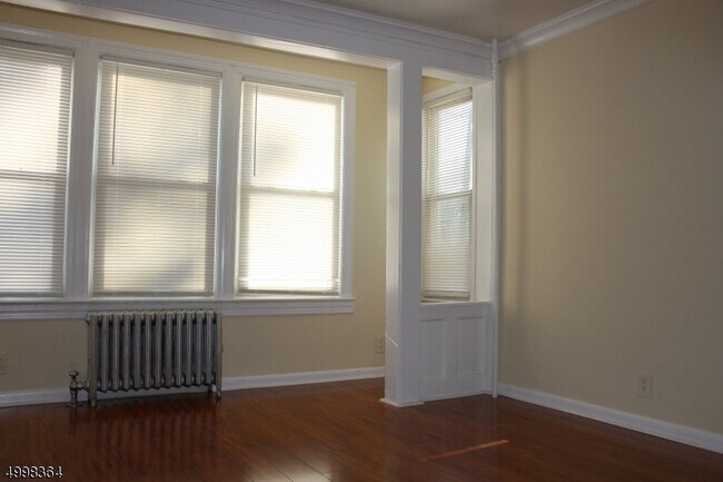 Foto del edificio - 14 Grant Ave