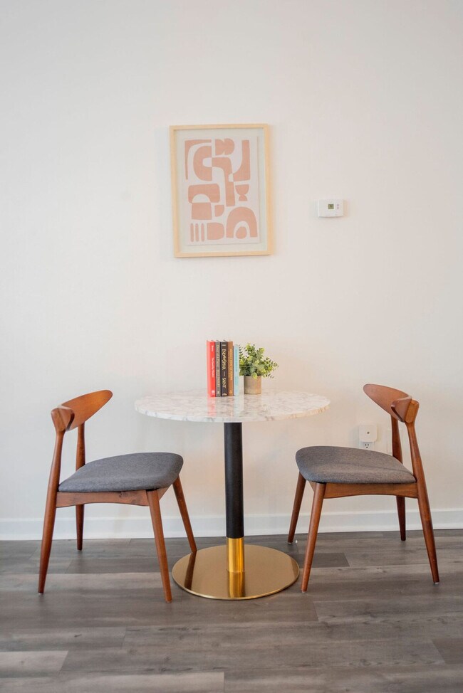 Foto del edificio - 50 N Illinois St