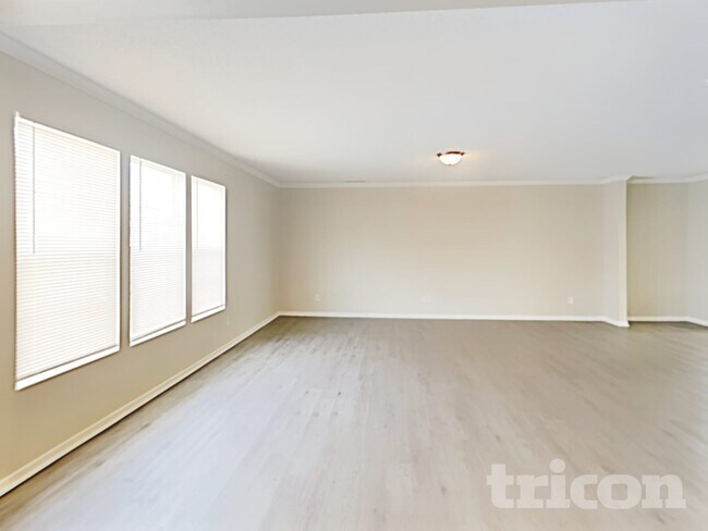 Building Photo - 8144 Crackling Ln