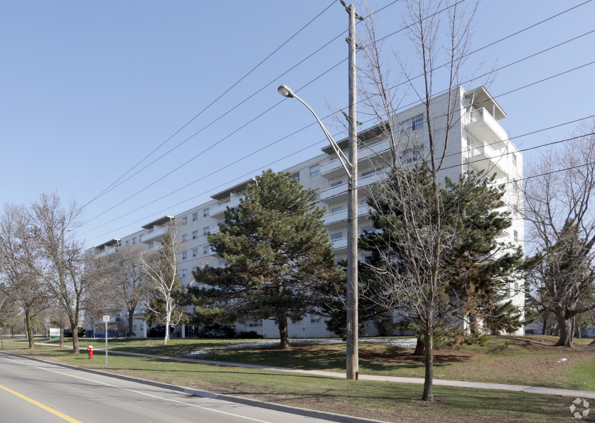 Building Photo - Sixth Line Apartments