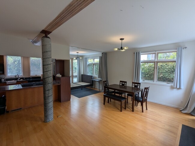 Open floor plan - living room, kitchen, and breakfast nook - 2346 Cedar St