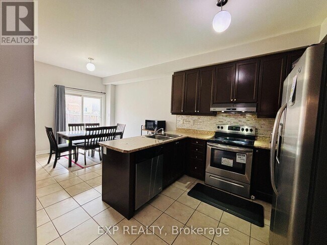 Photo du bâtiment - 92 Meltwater Cres