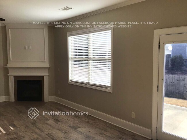 Foto del edificio - 3820 Corbell Ct