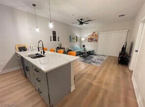 Building Photo - 312 Bamboo Dr