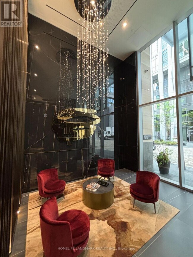 Photo du bâtiment - 11 Yorkville Ave