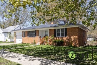 Building Photo - BEAUTIFUL HOME! OPEN HOUSE SATURDAY MAY 31...