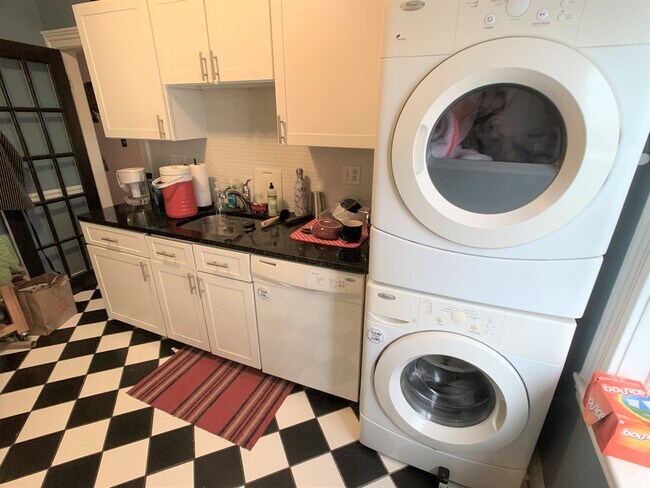 Foto del edificio - 1662 Commonwealth Avenue