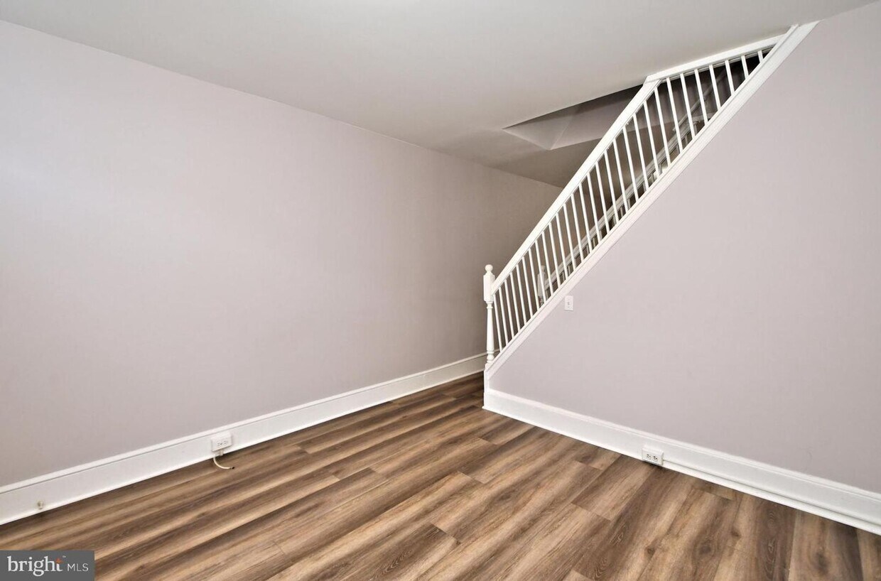 Primary Photo - Conshohocken Townhome Available Now
