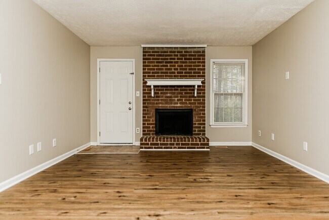 Building Photo - 3613 Fay Dr