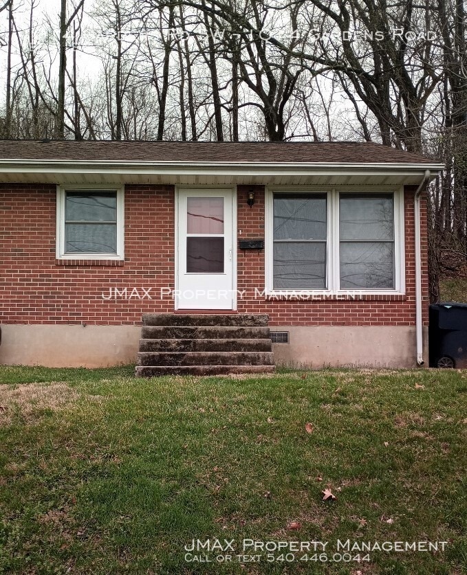 Primary Photo - 1014 Gardens Rd SW