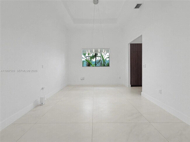 Foto del edificio - 7733 SW 193rd St