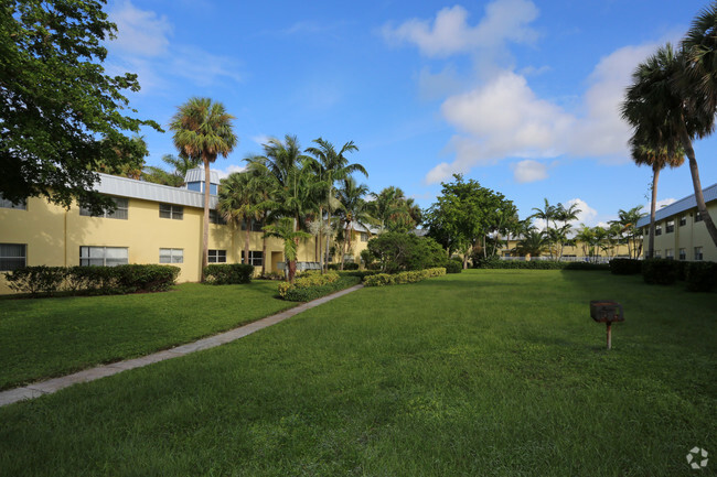 Building Photo - 10X Harbour Breeze