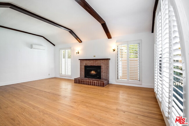 Building Photo - 4418 Brunswick Ave