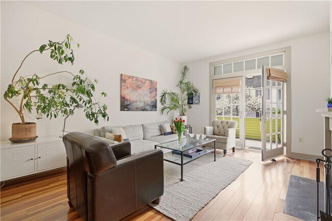 Foto del edificio - 364 Bellevue Ave