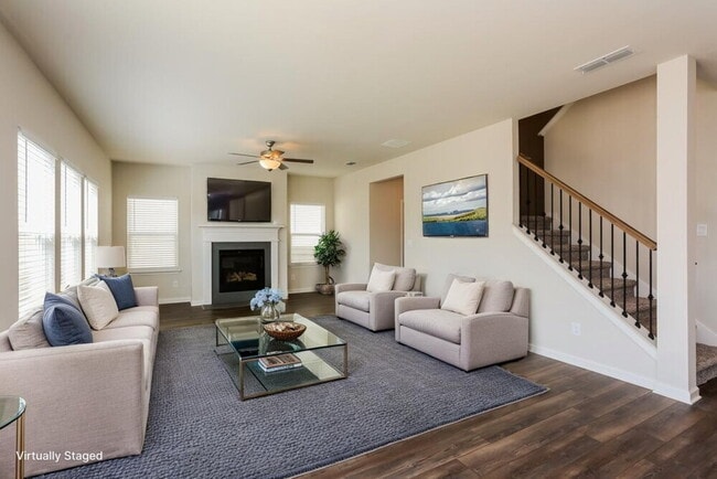 Building Photo - 5833 Hackberry Ln
