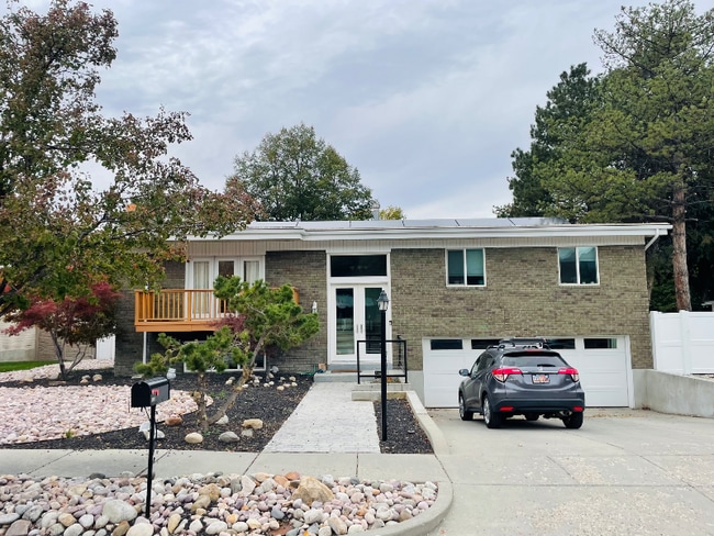 Building Photo - 7986 Erique Way
