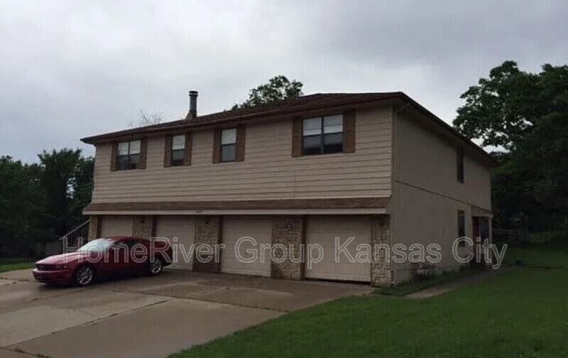 8302 N Everton Ave, Kansas City, MO 64152 House Rental in Kansas City