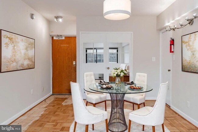 Foto del edificio - 2141 I St NW
