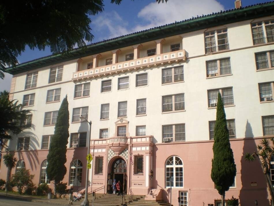 Primary Photo - Harbor House