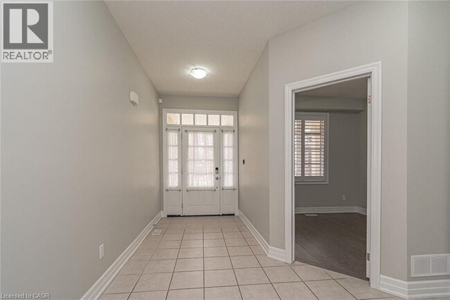 Building Photo - 558 Sundew Dr