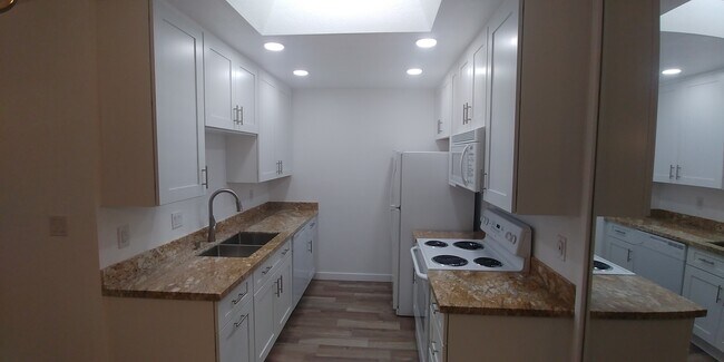 Foto del edificio - 97 N Cooper Rd