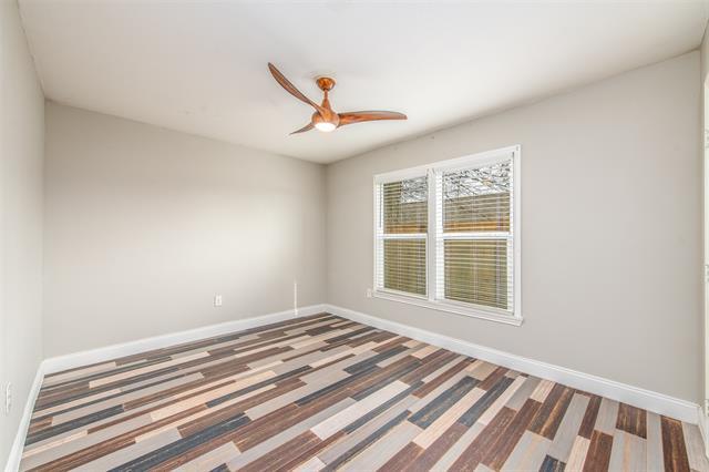 Foto del edificio - 5808 Locke Ave