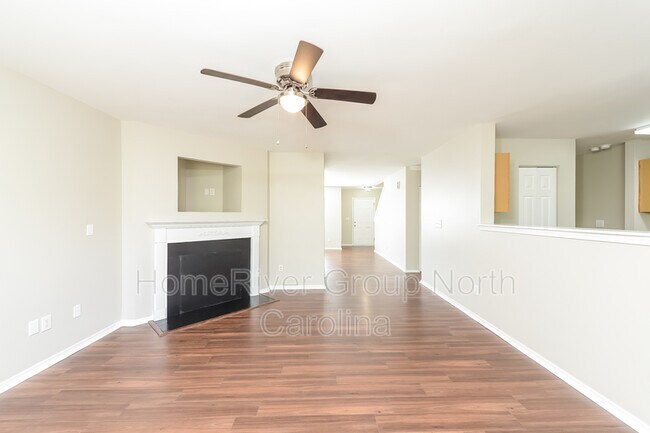 Foto del edificio - 4525 Vernon Farms Blvd