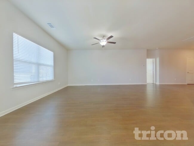 Building Photo - 116 Cypress Point