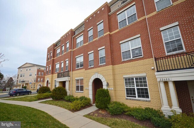 Building Photo - 22676 Verde Gate Terrace