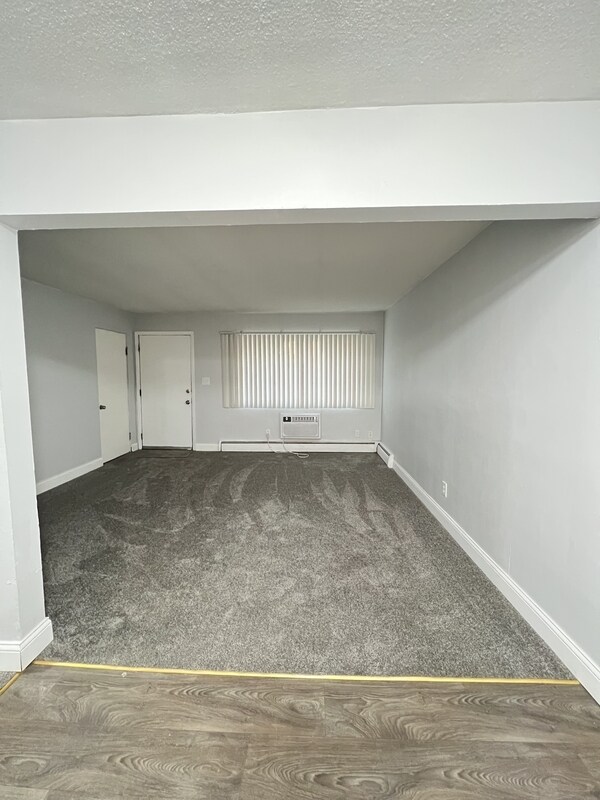 Foto del edificio - 5798 Howe Rd