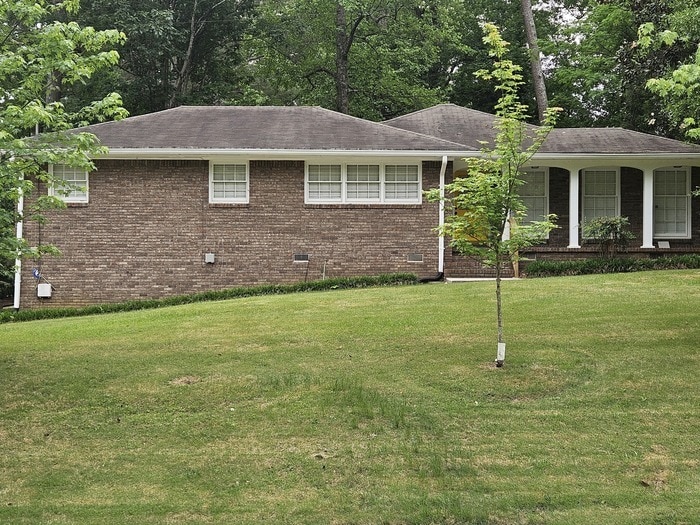 FURNISH, 3 Bedroom 3 Bath Brick Ranch Home - Spacious 3 Bedroom Brick Ranch Home (FURNISH)