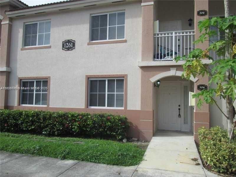 Foto principal - 1261 SE 28th Ct