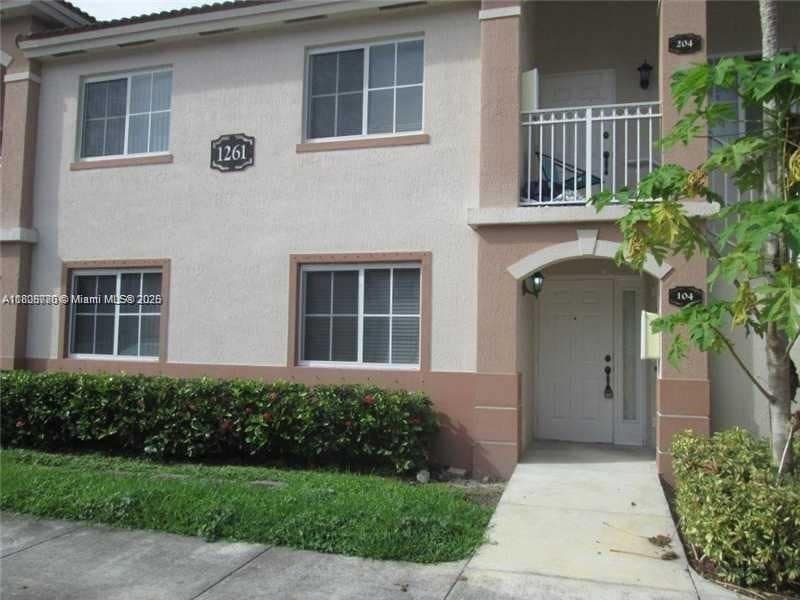 Primary Photo - 1261 SE 28th Ct