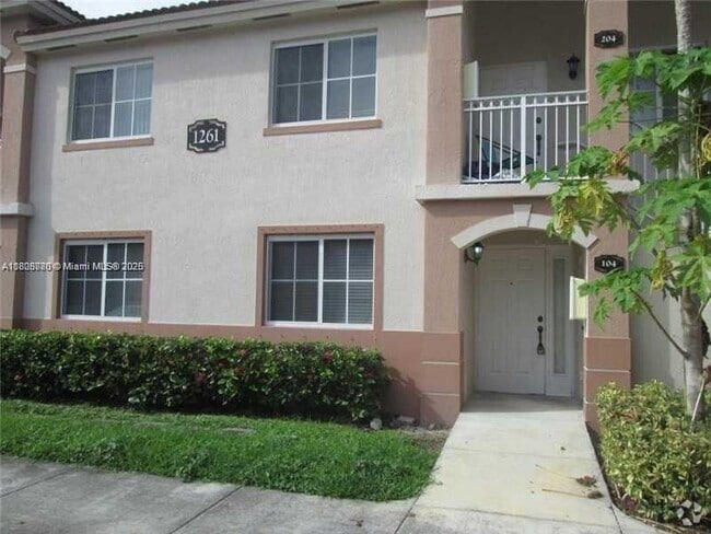 Building Photo - 1261 SE 28th Ct