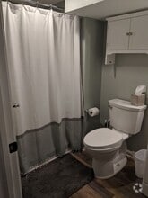 Building Photo - 124 Cannons Ln