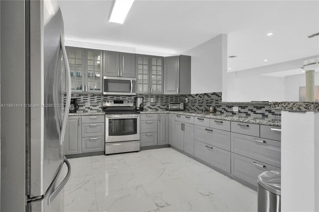 Foto del edificio - 1081 NE 179th St
