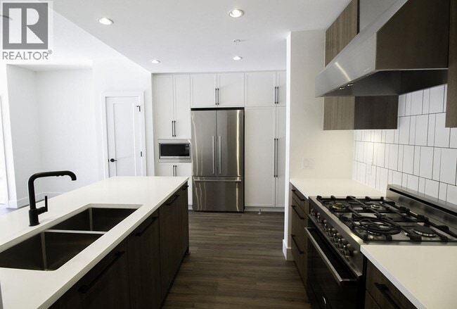 Photo du bâtiment - 6933 Cambie St.