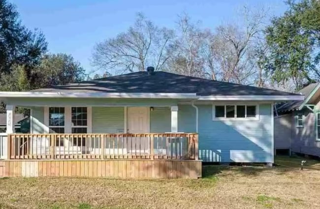 Building Photo - 2574 Mcfaddin Ave