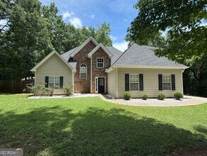 Building Photo - 158 River Park Cir