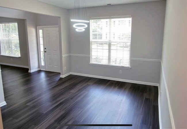 Foto del edificio - 3225 Blackwood Ln