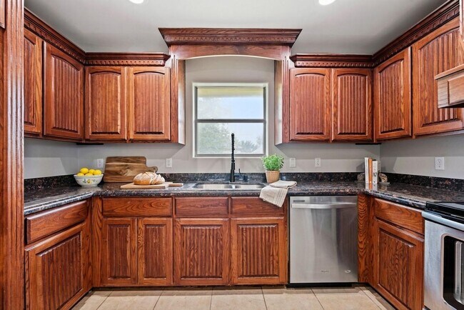 Foto del edificio - Spacious 4-Bedroom Home in Gated Community Near UTRGV & DHR Health