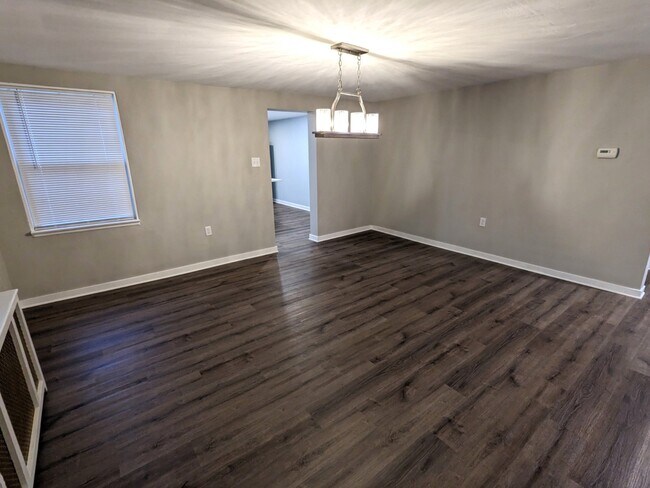 Comedor - 5012 Dearborn St