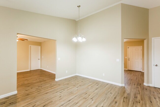 Building Photo - 9365 E Adobe Rd