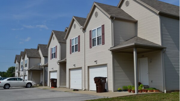 Foto principal - 40 Cambridge Dr