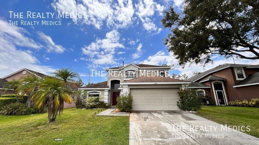 Primary Photo - Beautiful two-story home in the highly des...