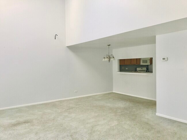 Foto del edificio - 241 Shadybrook Ln