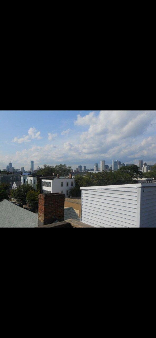 Building Photo - 167 K St