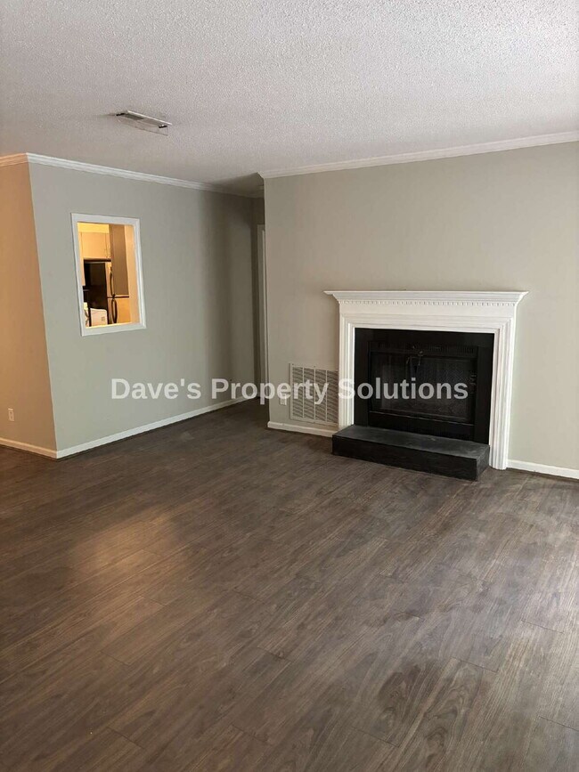 Photo - Beautiful Condo in Convenient Location!