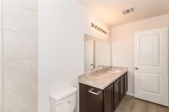 Building Photo - 24250 San Marzano Ct