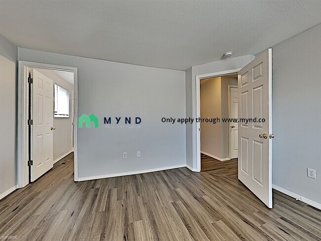 Building Photo - 3 br, 2 bath House - 415 Bramble Ct